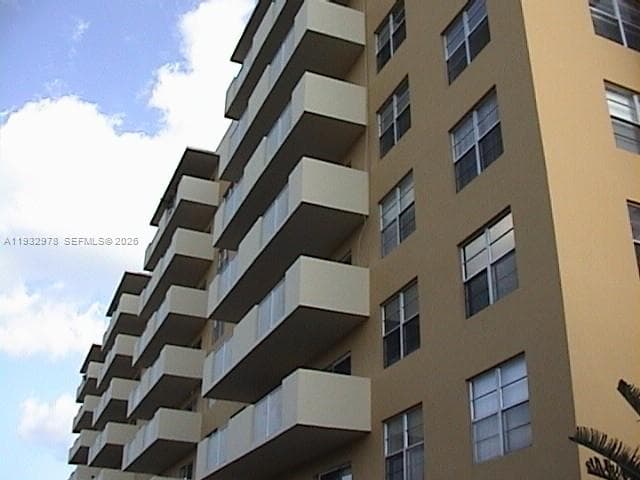ISLAND PLACE AT NORTH BAY · #4L in North Bay Village - Photo 5