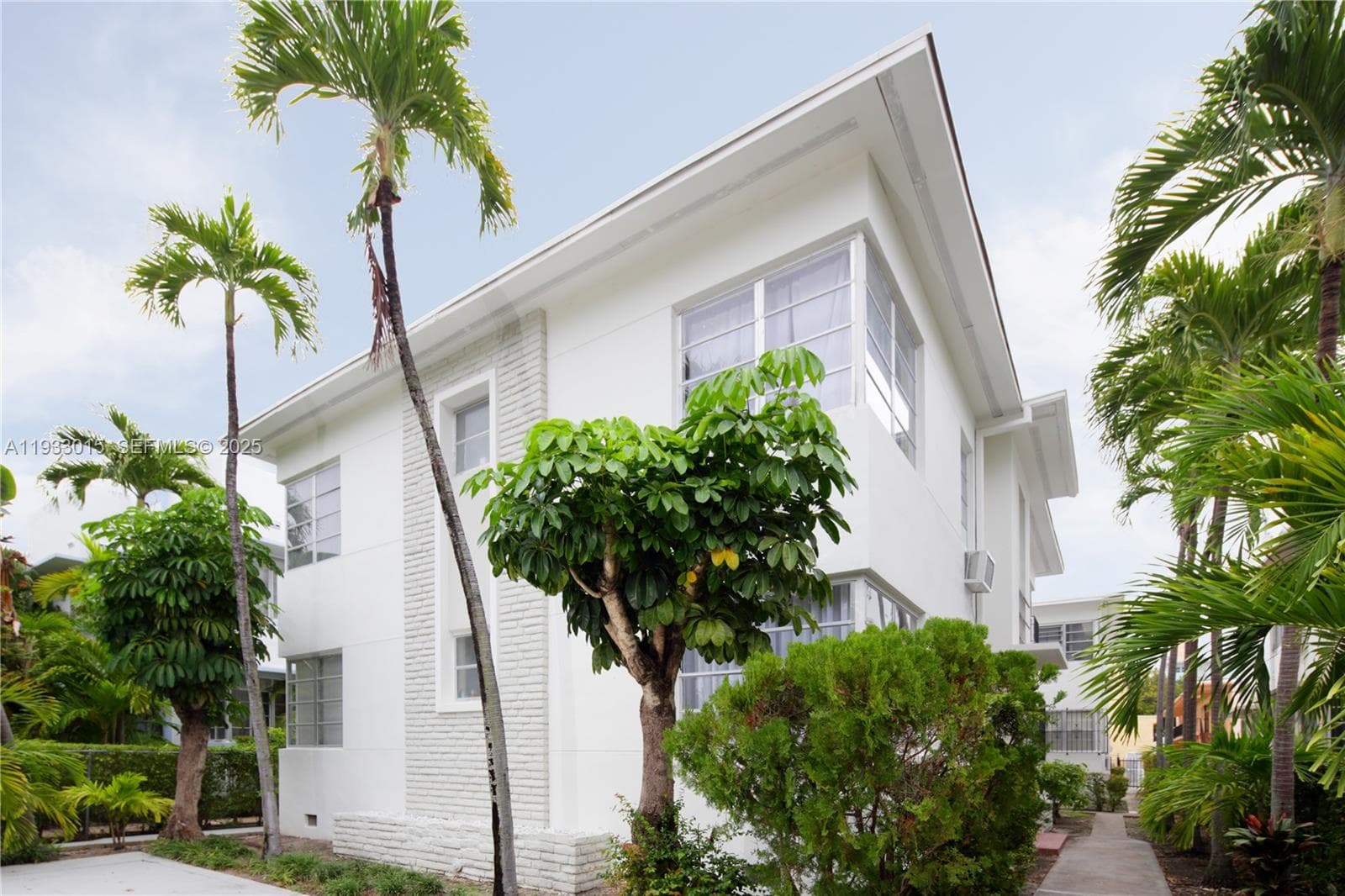 821 JEFFERSON CONDOMINIUM · #5 in Miami Beach - Photo 1