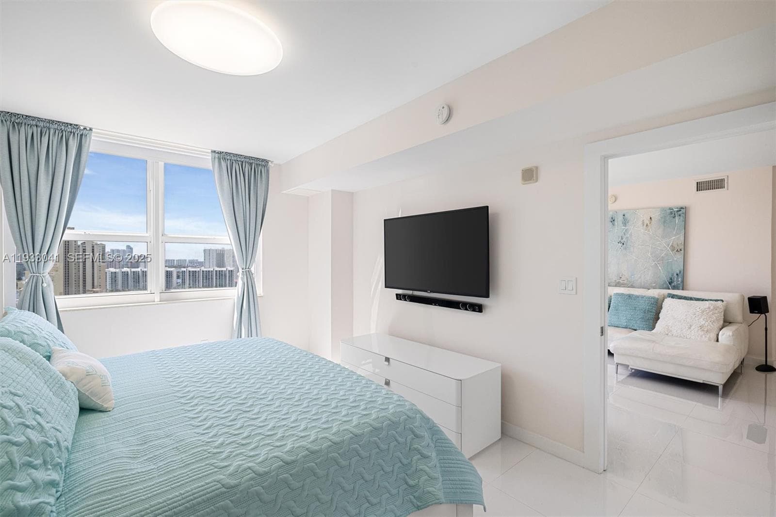 TURNBERRY ON THE GREEN CO · #2307 in Aventura - Photo 14