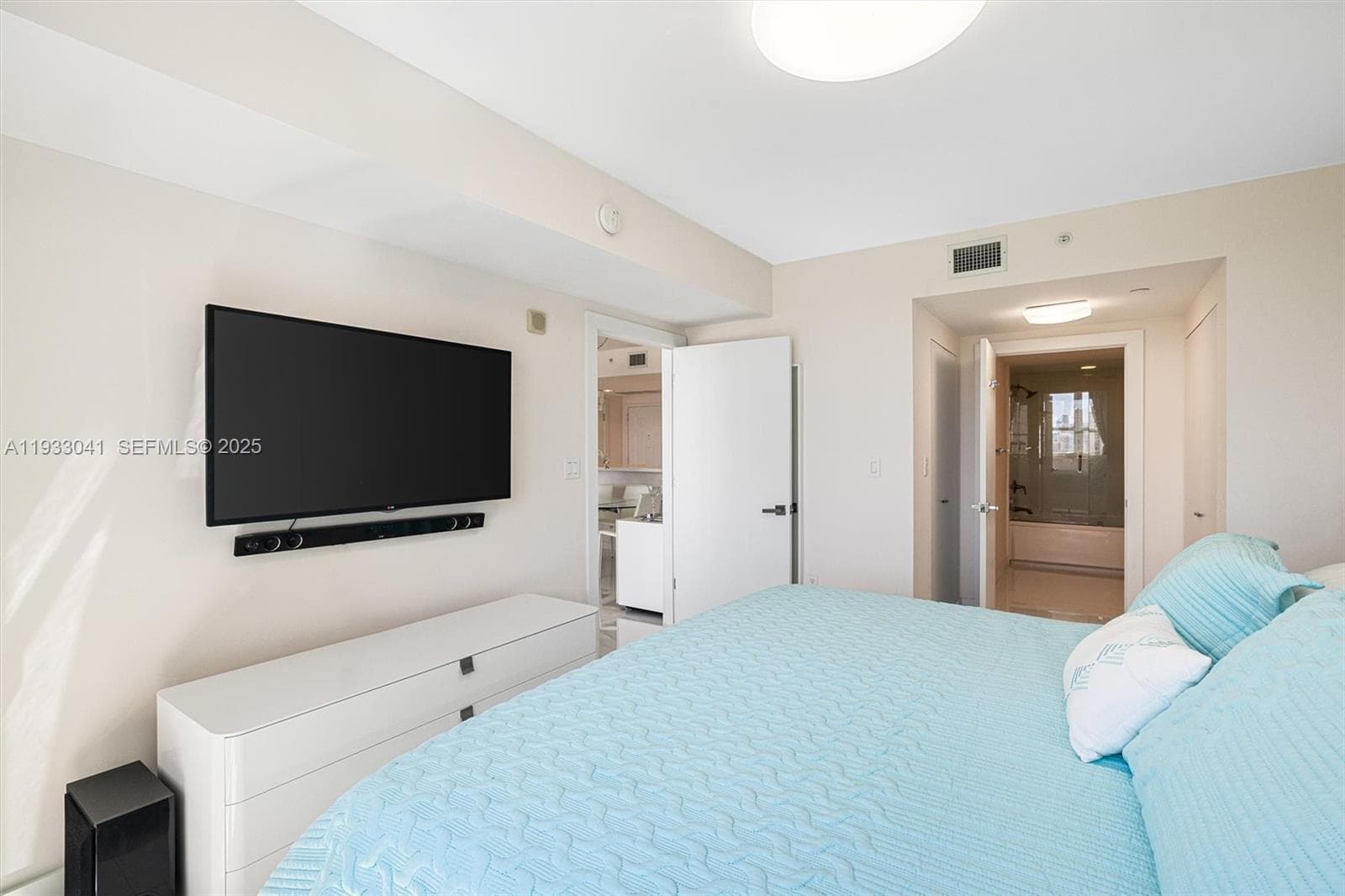 TURNBERRY ON THE GREEN CO · #2307 in Aventura - Photo 15