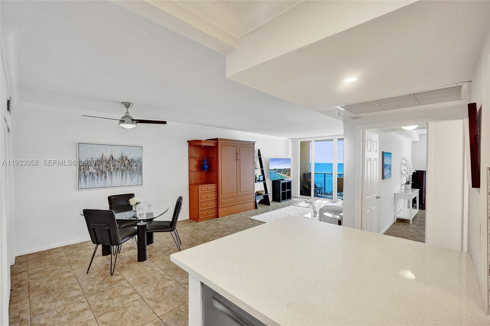 WAVE CONDO · #914 (available) in Hollywood - Photo 9