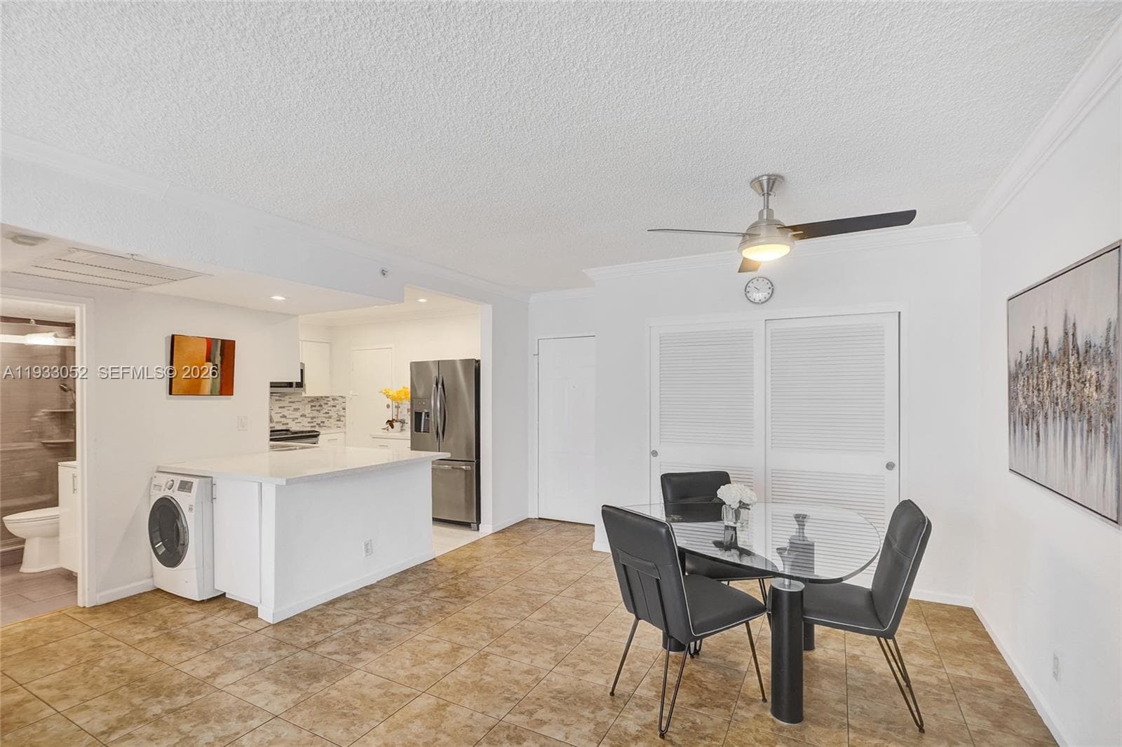 WAVE CONDO · #914 (available) in Hollywood - Photo 8