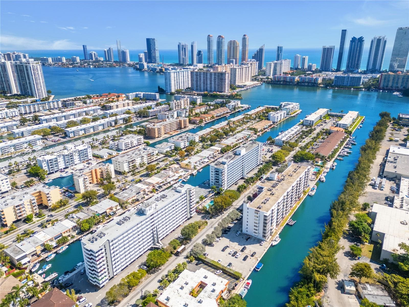 CORAL ISLE WEST CONDO · #1004 in North Miami Beach - Photo 37