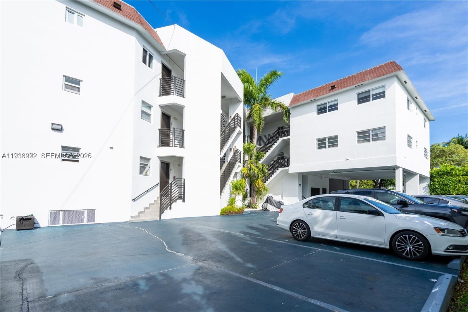 JEFFERSON VILLAS CONDO · #302 in Miami Beach - Photo 22