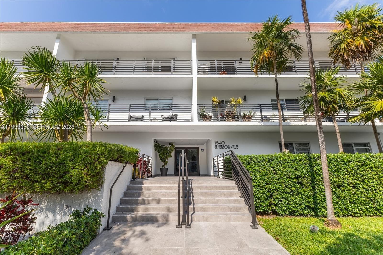 JEFFERSON VILLAS CONDO · #302 in Miami Beach - Photo 18