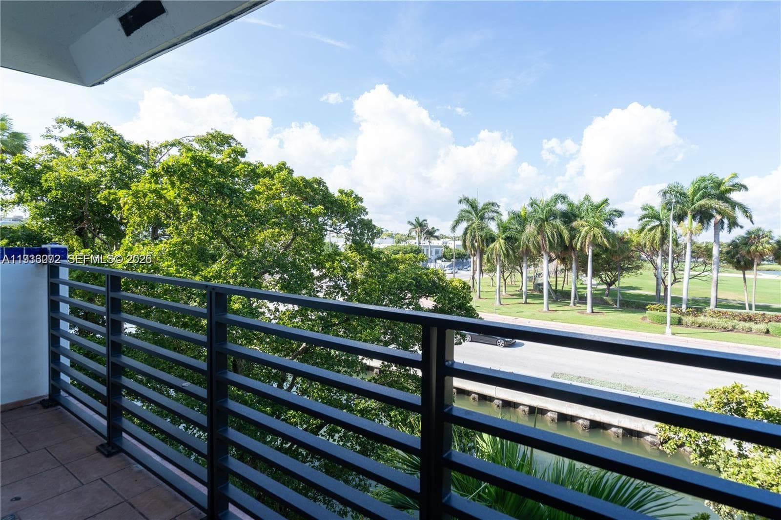JEFFERSON VILLAS CONDO · #302 in Miami Beach - Photo 4