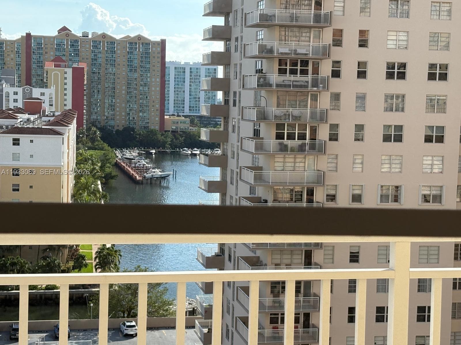 WINSTON TOWERS 200 · #1215 in Sunny Isles Beach - Photo 32