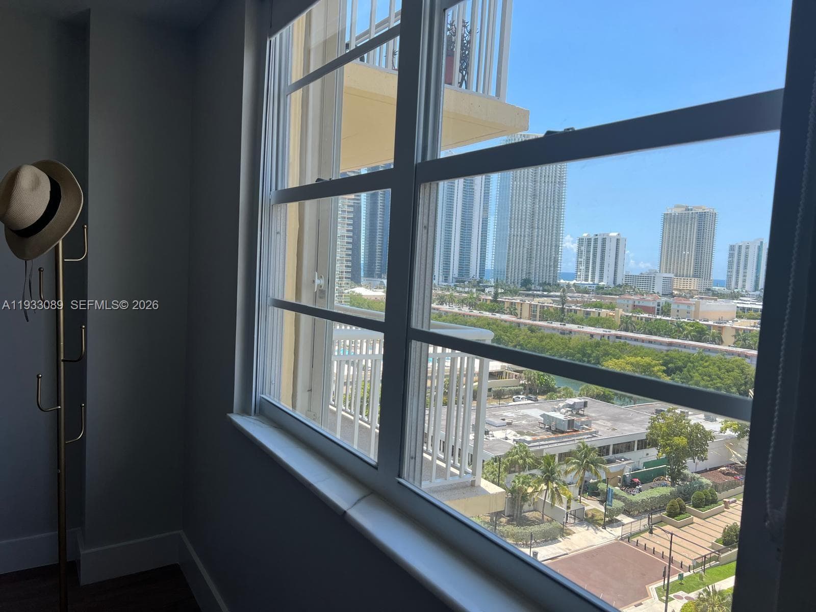 WINSTON TOWERS 200 · #1215 in Sunny Isles Beach - Photo 30