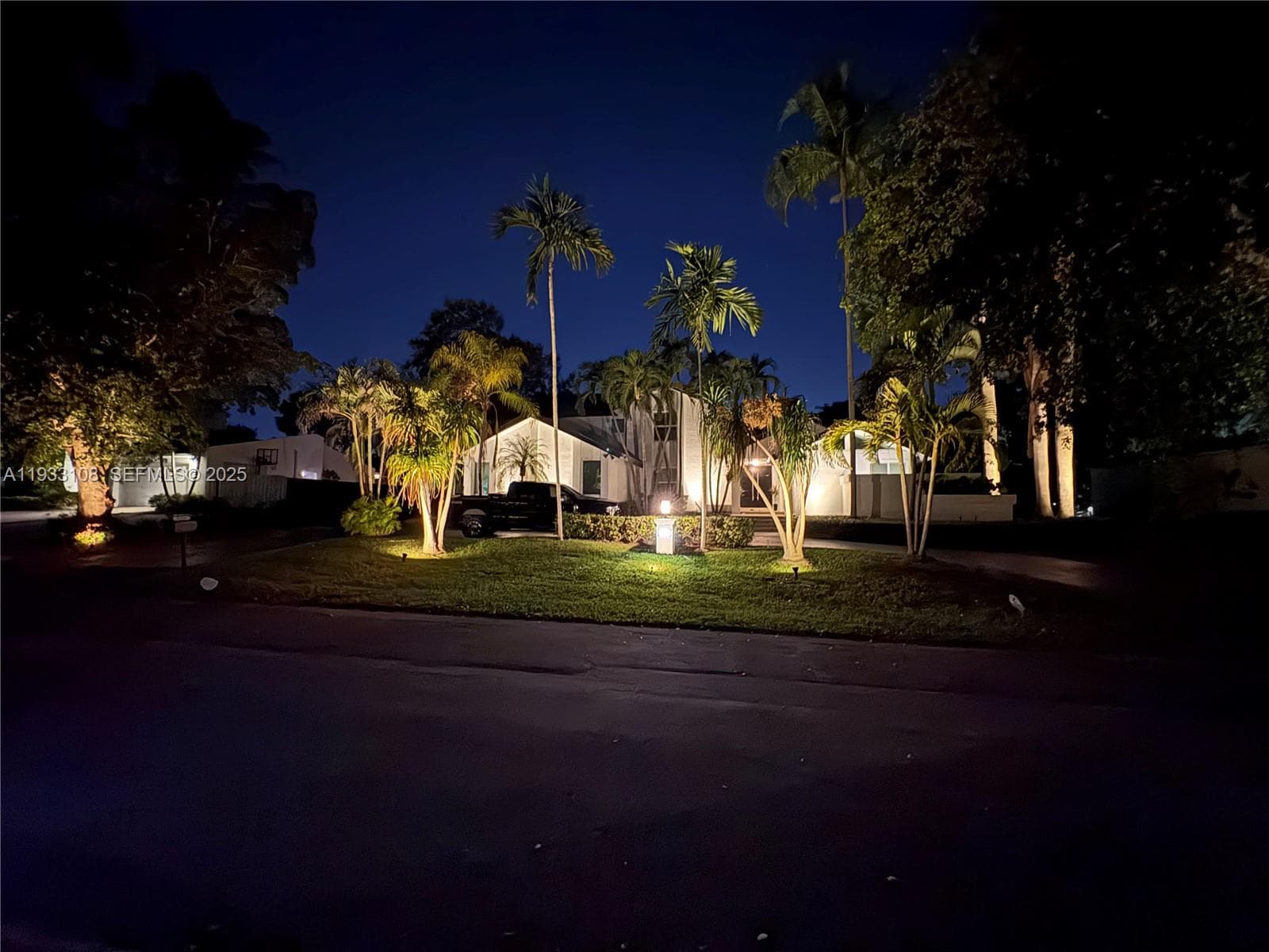 8265 SW 176th Ter photo 1