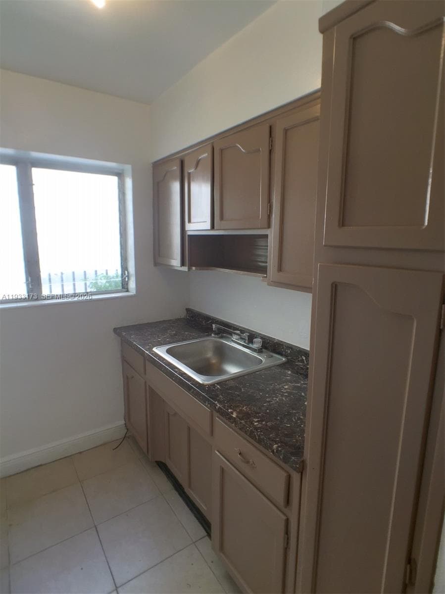 BUFFERD CONDO · #2 in Miami Beach - Photo 9