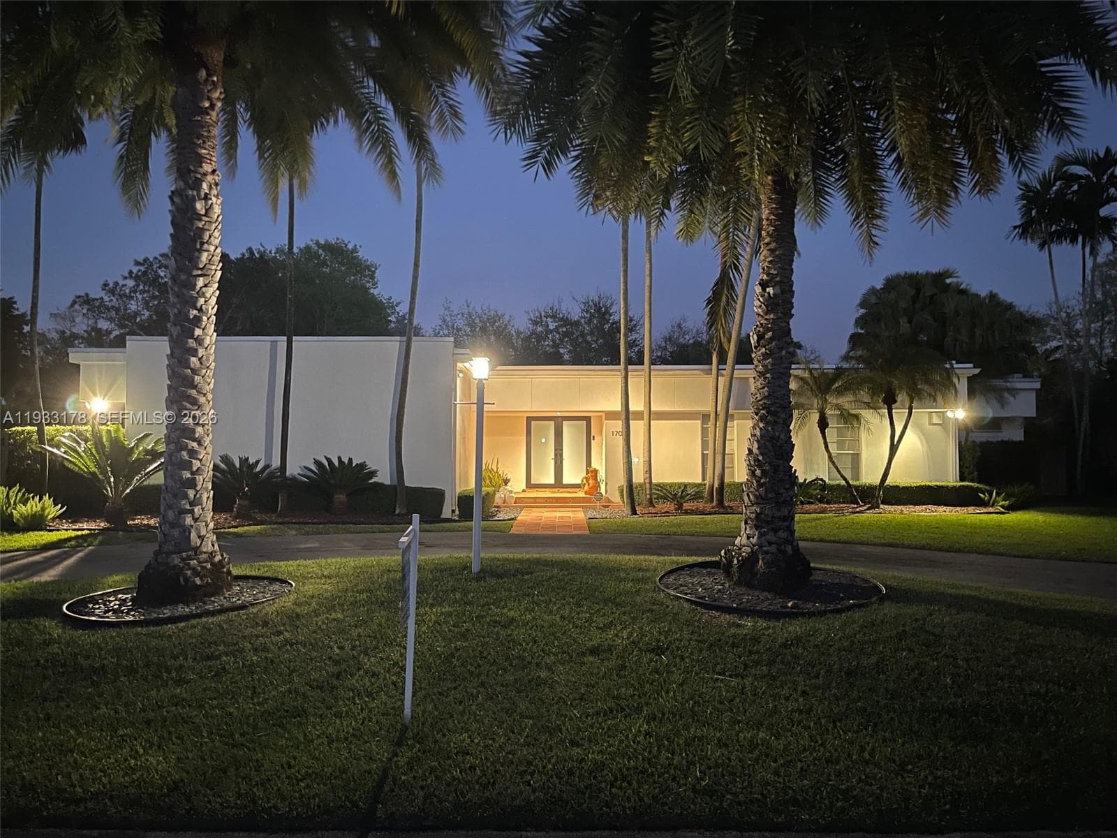 17025 SW 80th Ct photo 2