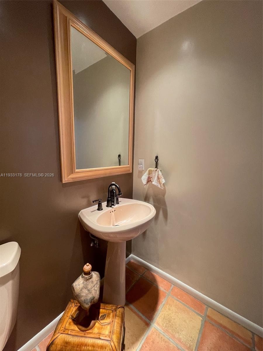 17025 SW 80th Ct photo 36
