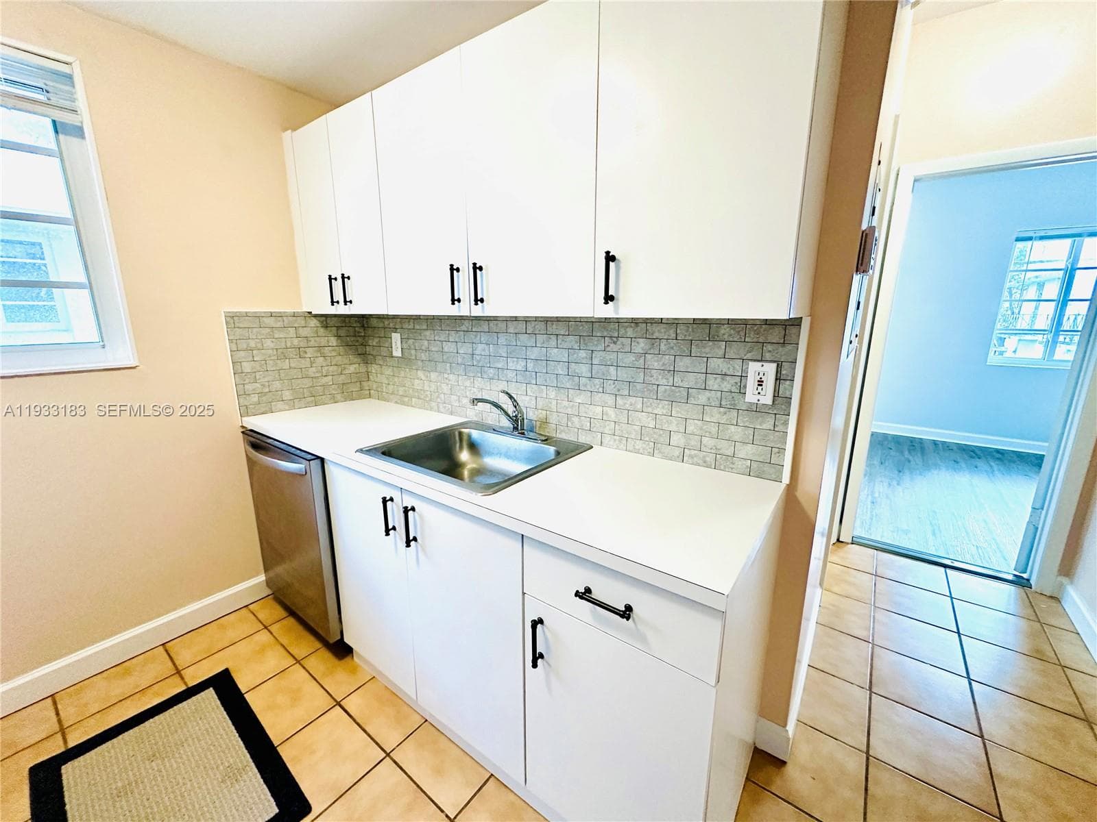 THE CHELSEA CONDO · #203 in Miami Beach - Photo 13