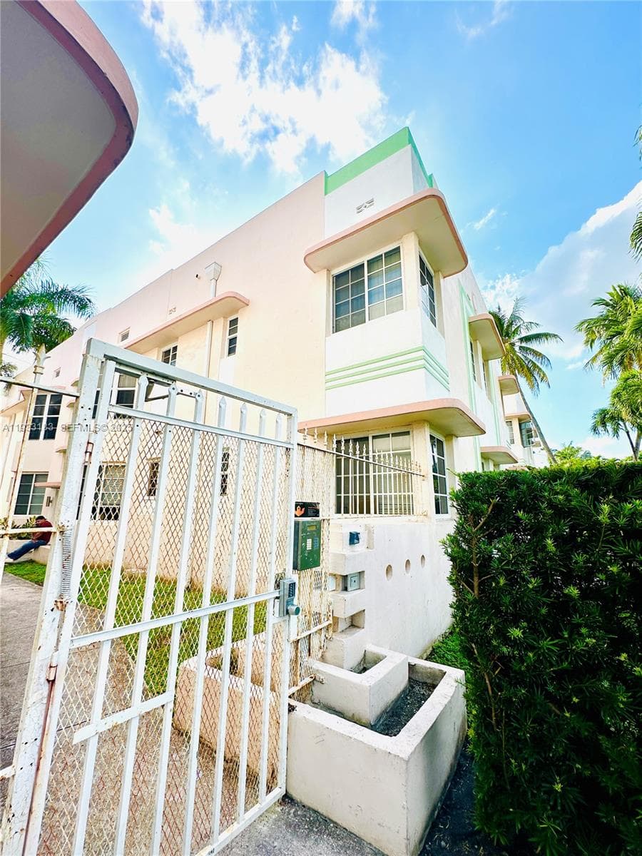 THE CHELSEA CONDO · #203 in Miami Beach - Photo 3