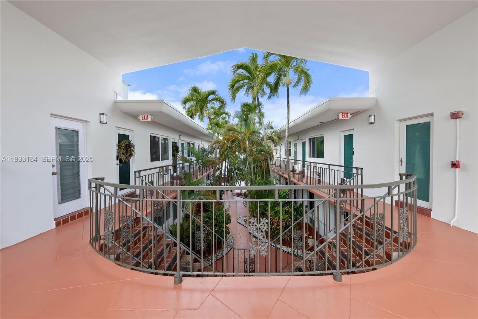 CREEK CLUB CONDO · #11 in Miami Beach - Photo 4