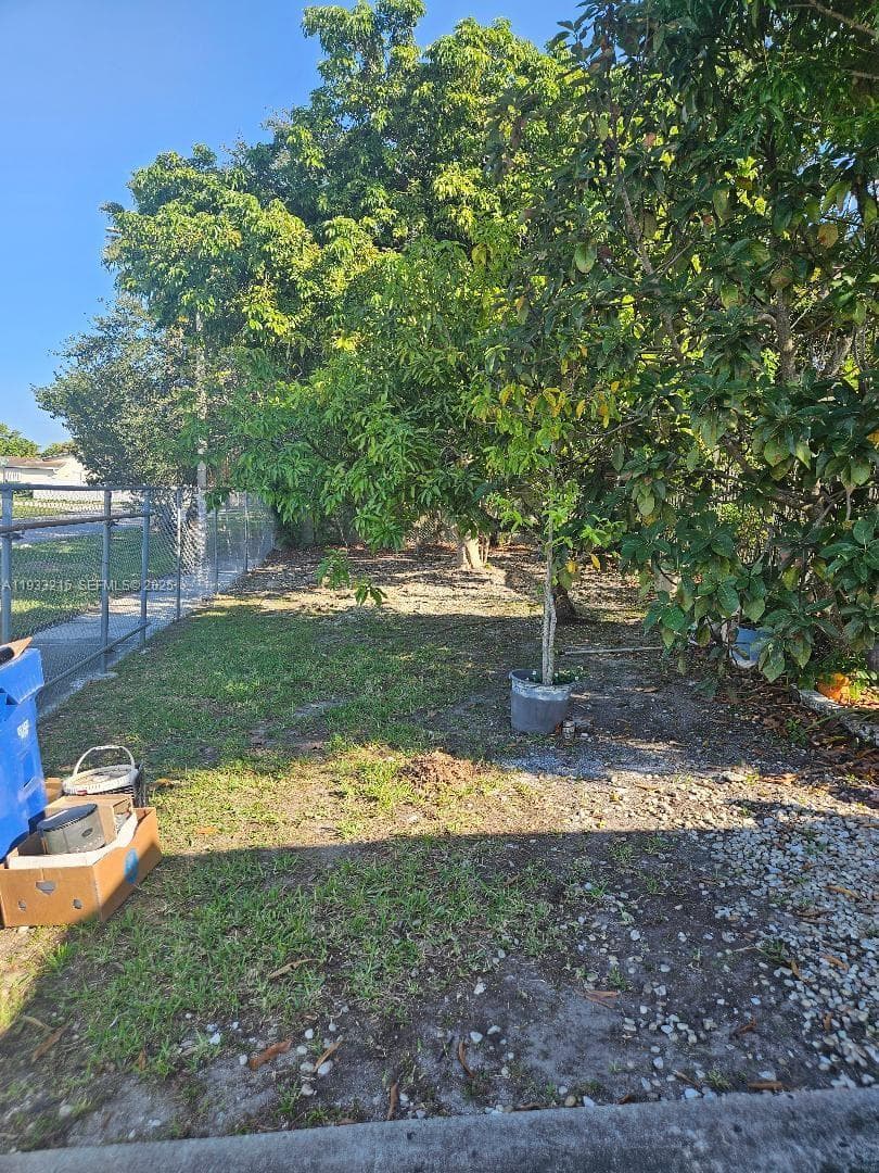 17601 SW 108th Ct photo 4