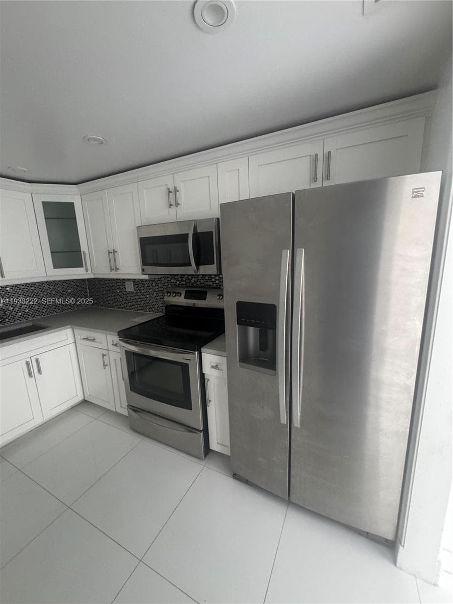 Gables Plaza · #1103 in Coral Gables - Photo 9