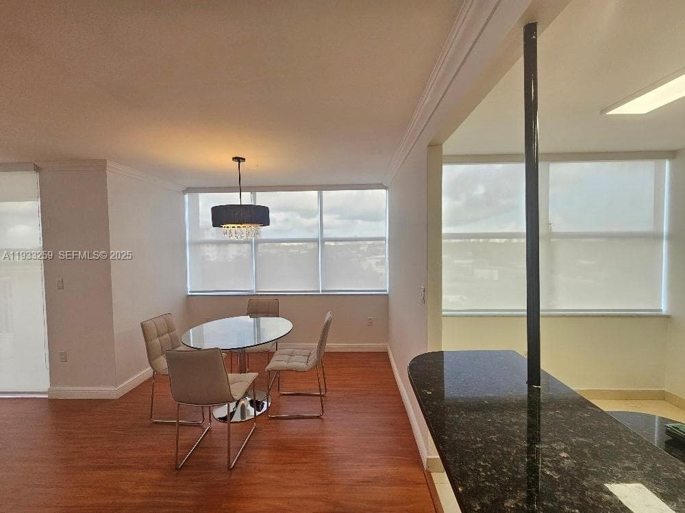 WILSHIRE CONDO · #706E in Miami - Photo 9