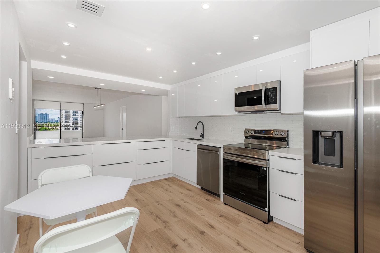OLYMPUS CONDO PHASE · #821 in Hallandale Beach - Photo 27