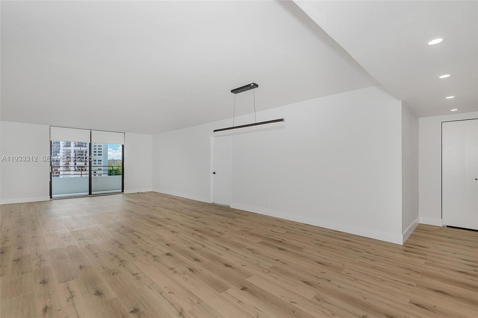 OLYMPUS CONDO PHASE · #821 in Hallandale Beach - Photo 33
