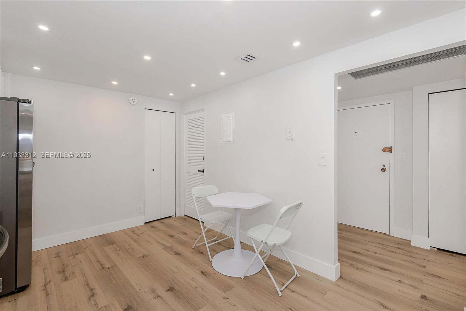 OLYMPUS CONDO PHASE · #821 in Hallandale Beach - Photo 31