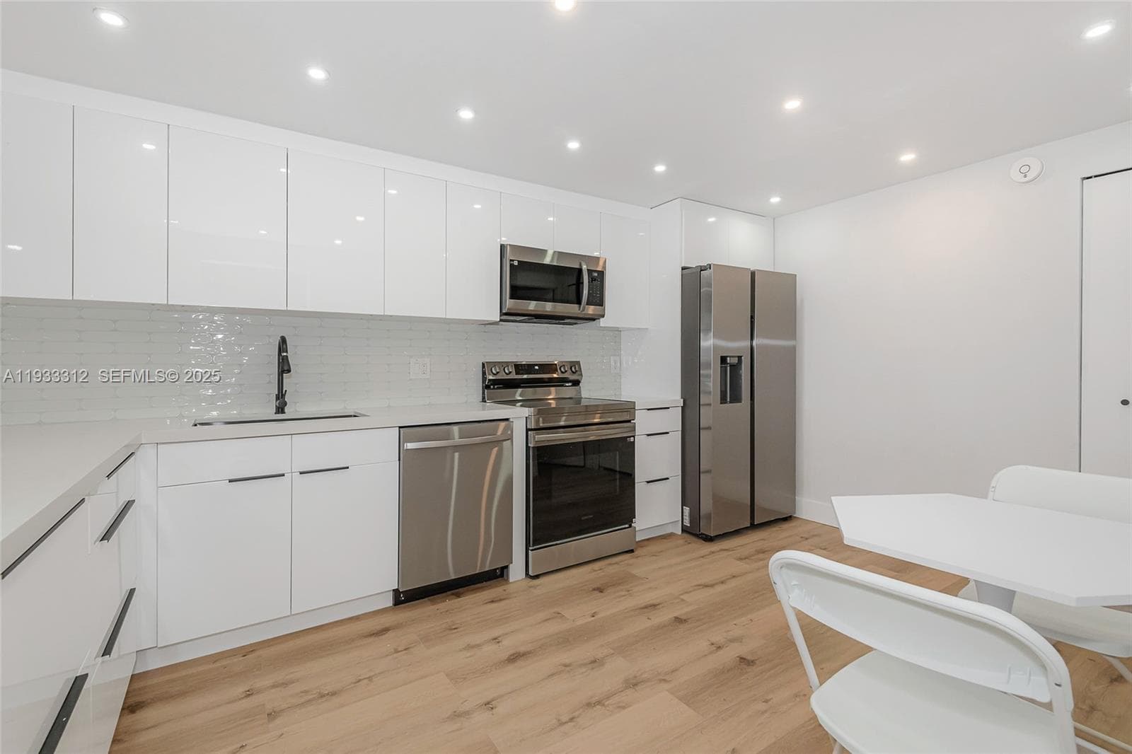 OLYMPUS CONDO PHASE · #821 in Hallandale Beach - Photo 29