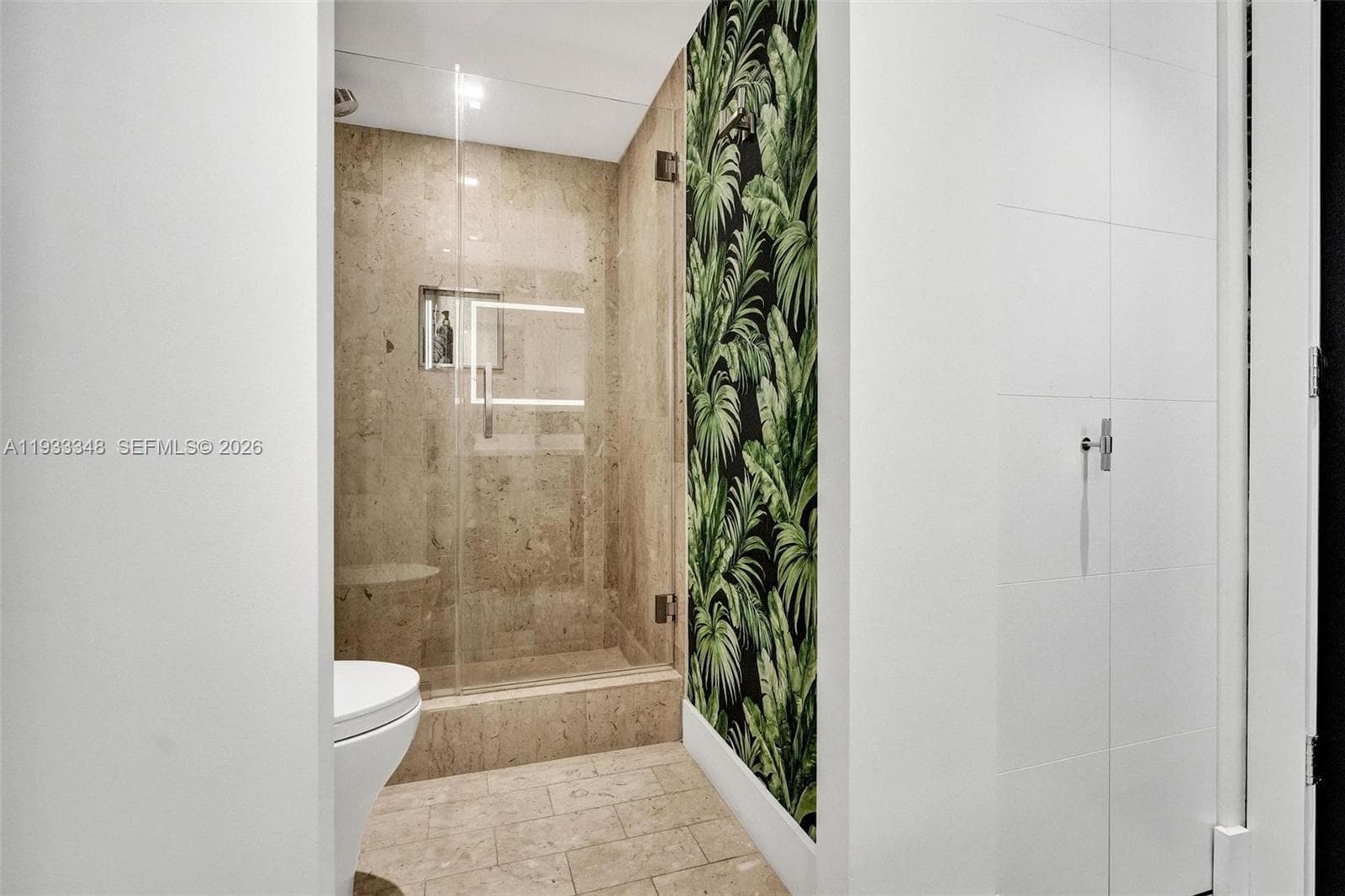 Full guest bathroom