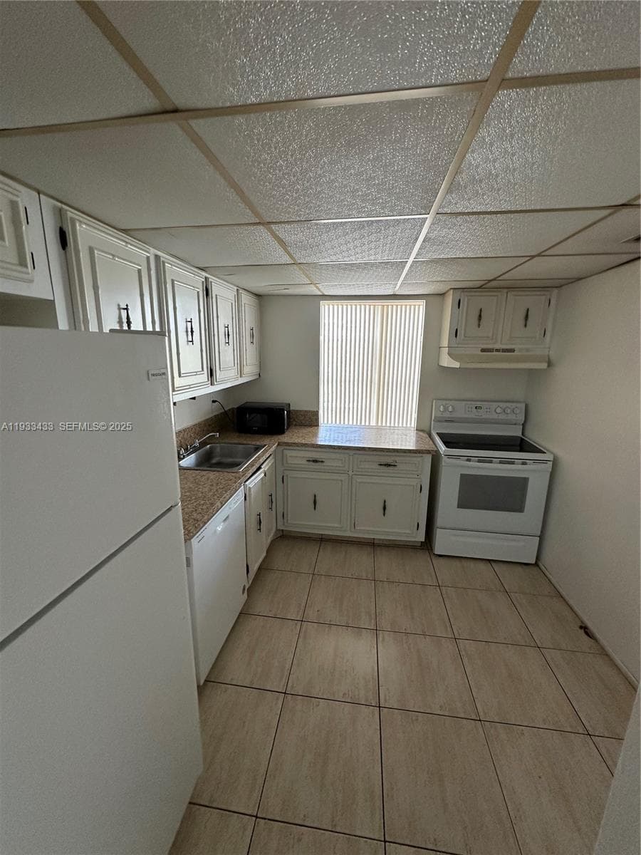 DESOTO PARK NORTH CONDO · #312 in Hallandale Beach - Photo 1
