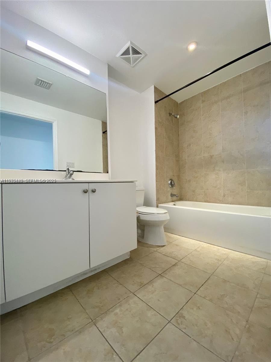 FLAGLER FIRST CONDO · #510 in Miami - Photo 17