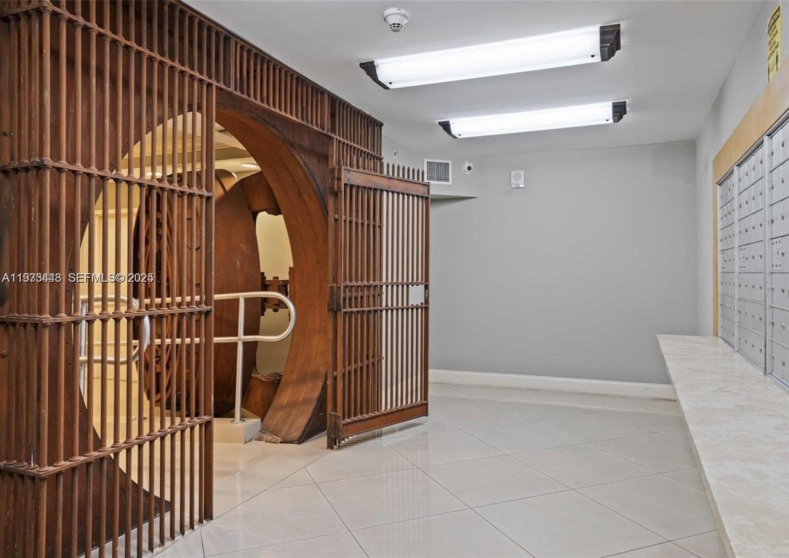 FLAGLER FIRST CONDO · #510 in Miami - Photo 4