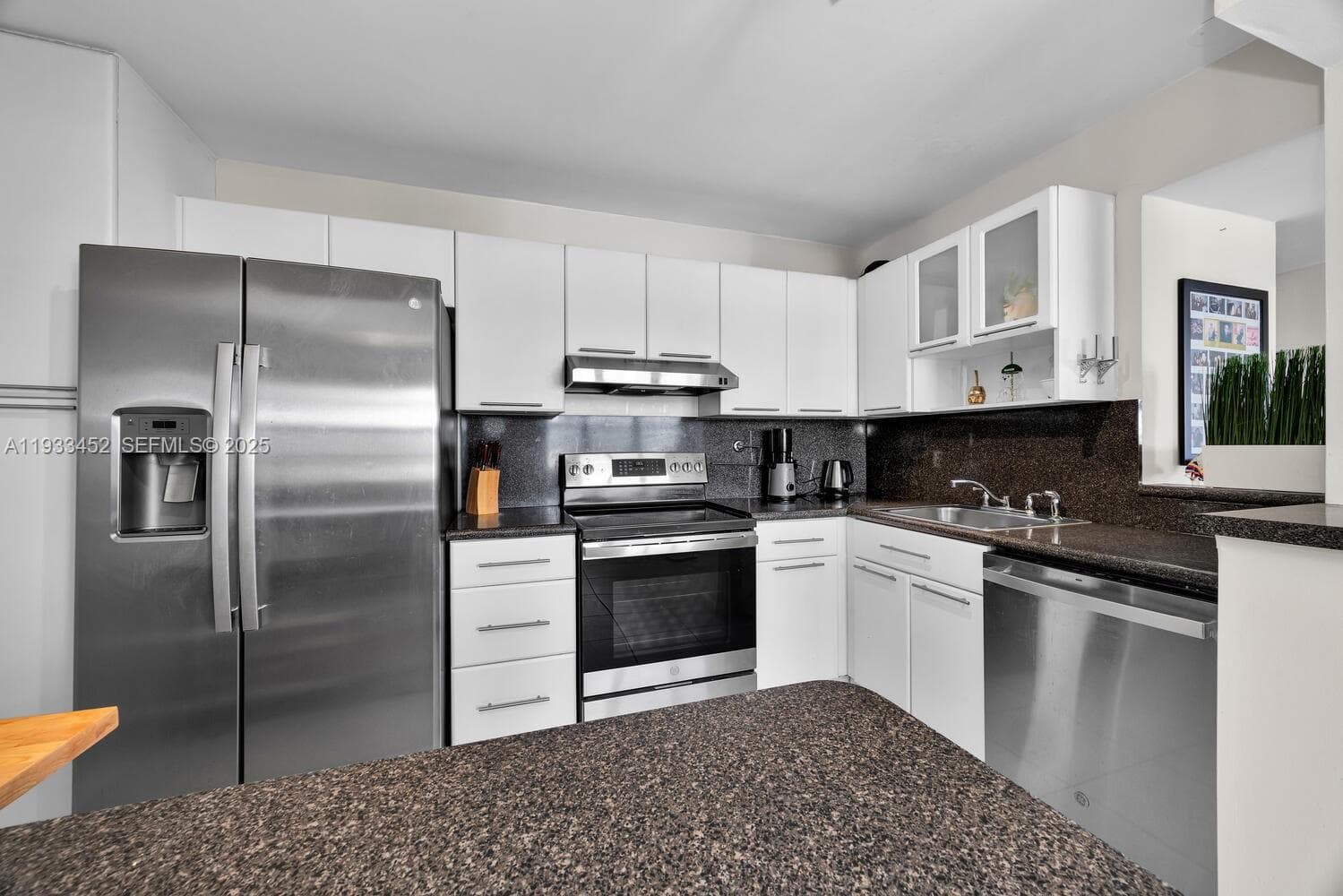 Villa Bay Vista · #604 in Miami Beach - Photo 13