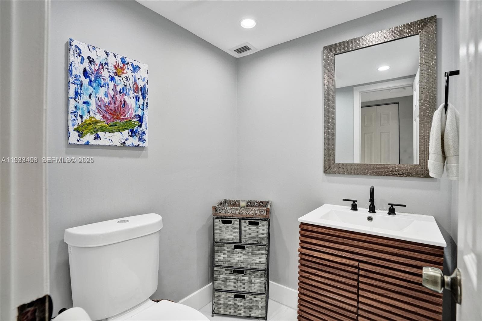 Commodore Plaza Condomini · #2412 in Aventura - Photo 12
