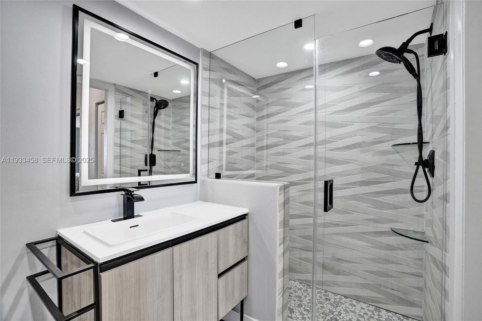 Commodore Plaza Condomini · #2412 in Aventura - Photo 22