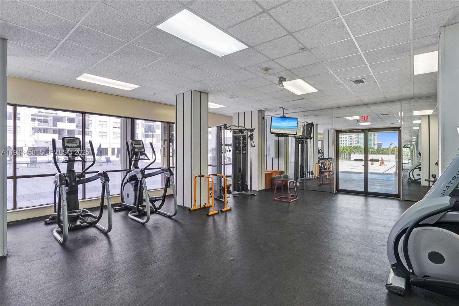 Commodore Plaza Condomini · #2412 in Aventura - Photo 35