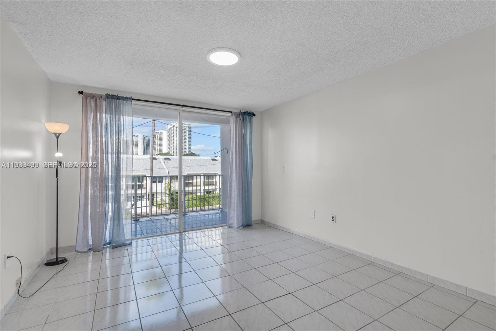 SUNNY SHORES CONDO · #302 in North Miami Beach - Photo 7