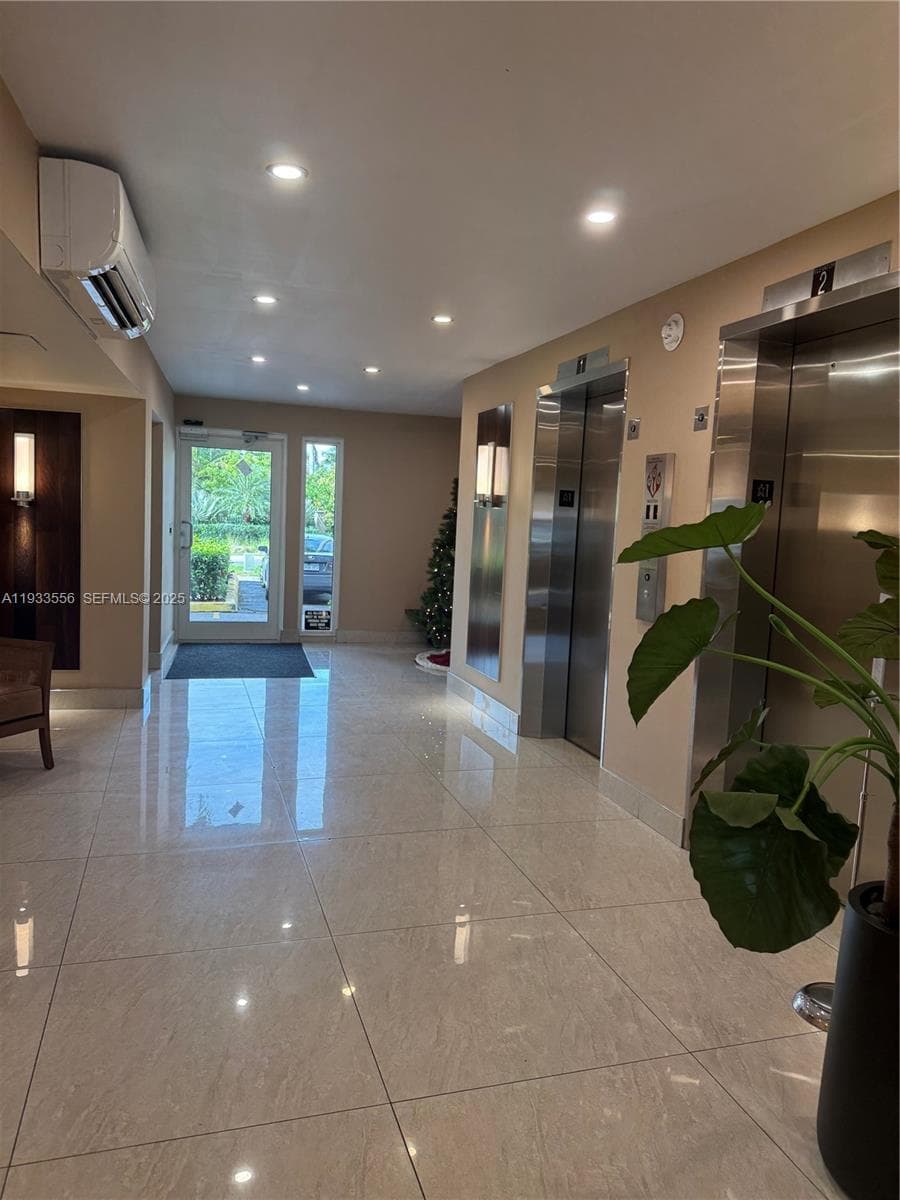 FAIRWAYS RIVIERA CONDO · #530 in Hallandale Beach - Photo 20