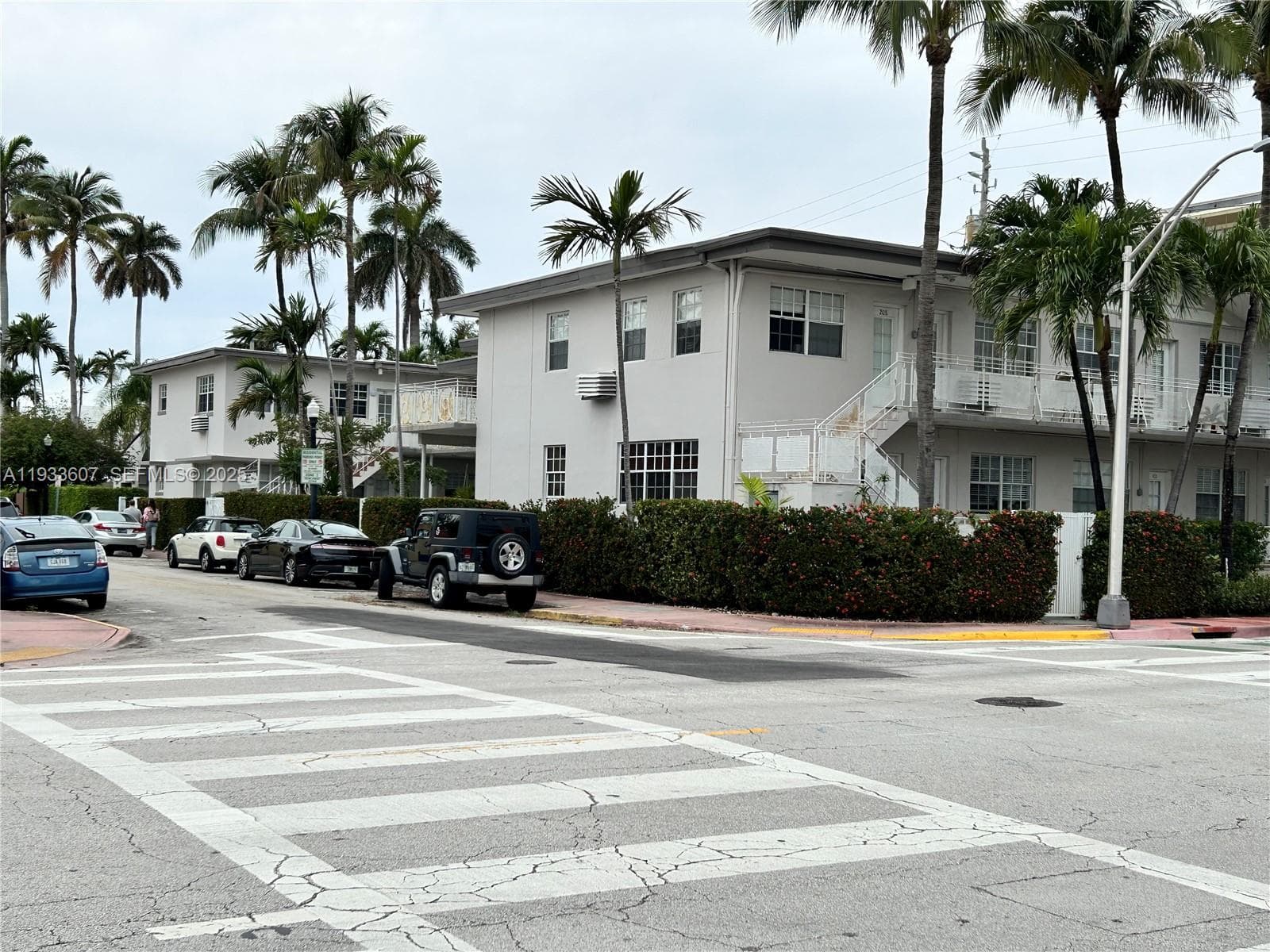 ESPANOLA WAY VILLAS CONDO · #210 in Miami Beach - Photo 15