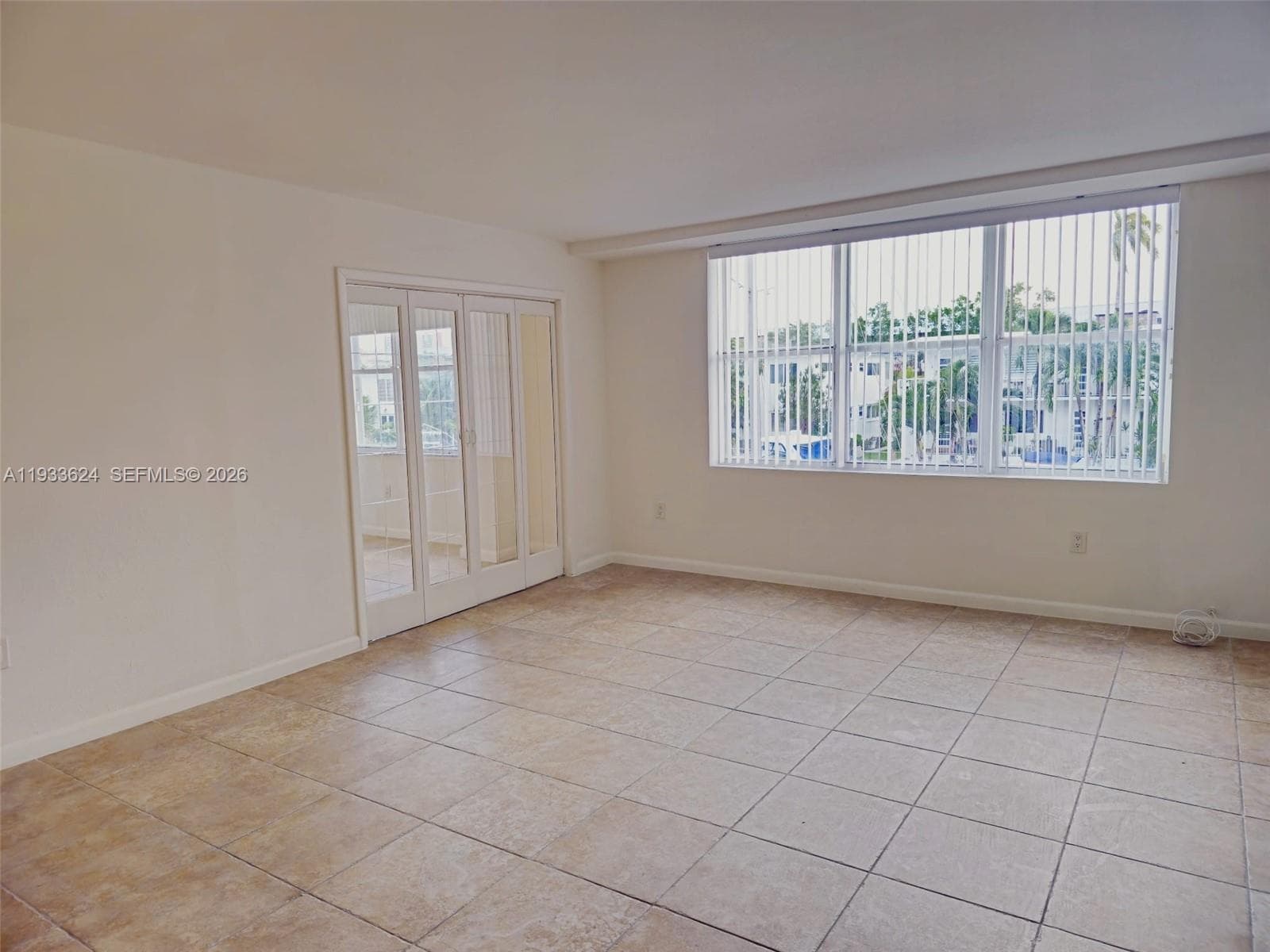 CRISTAL SHORES CONDO · #8 in North Miami Beach - Photo 3