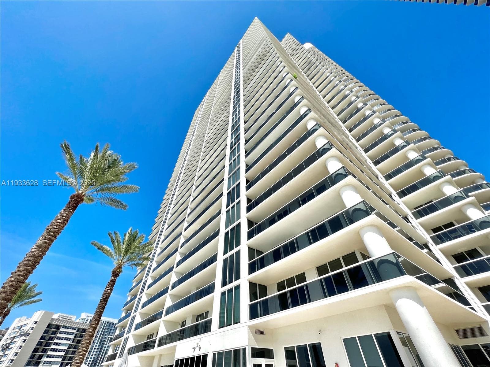 BEACH CLUB CONDO · #2204 in Hallandale Beach - Photo 2