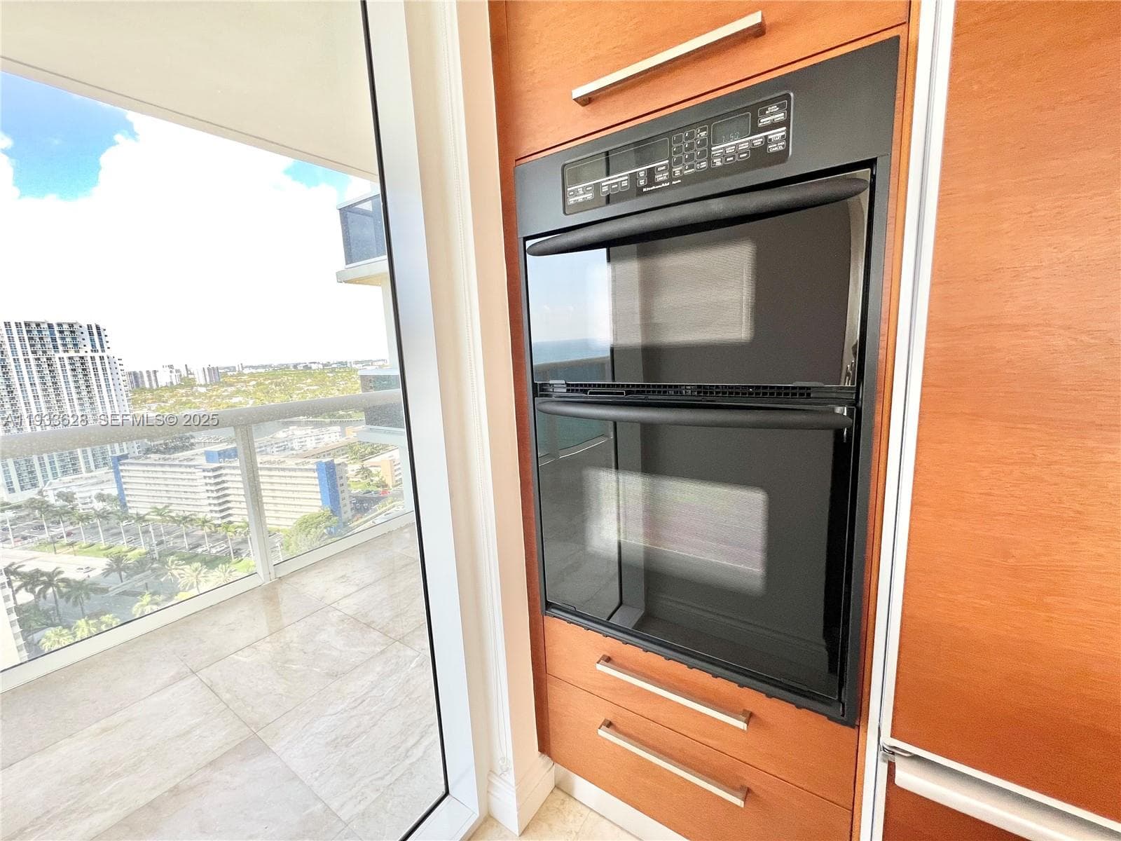 BEACH CLUB CONDO · #2204 in Hallandale Beach - Photo 10