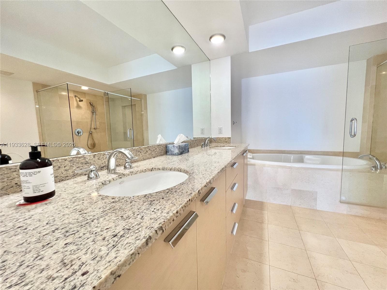 BEACH CLUB CONDO · #2204 in Hallandale Beach - Photo 25