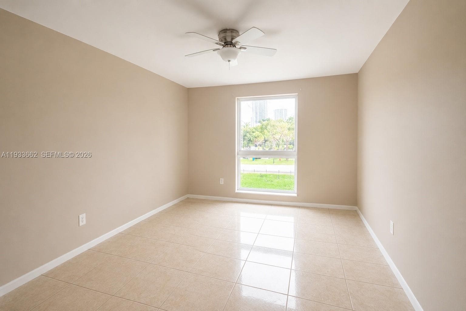 WOODSIDE APTS CONDO · #A308 in North Miami Beach - Photo 12