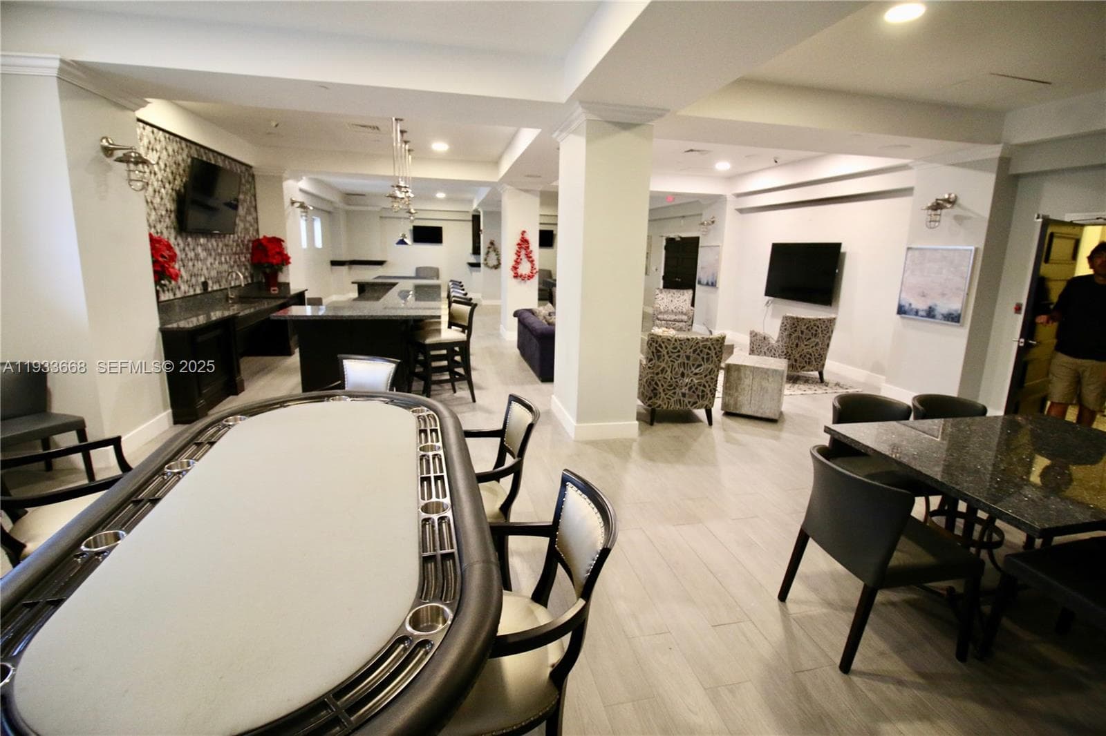 WAVE CONDO · #427 in Hollywood - Photo 32