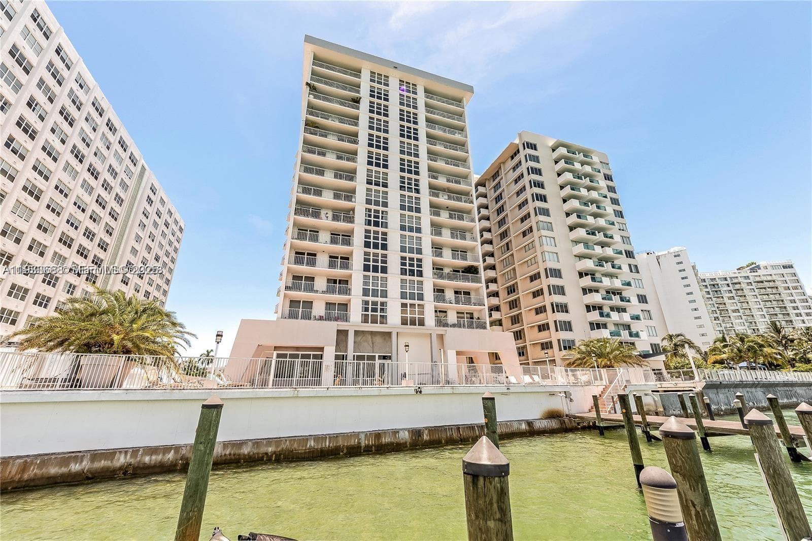 BAYVIEW TERR CONDO · #1014 in Miami Beach - Photo 20