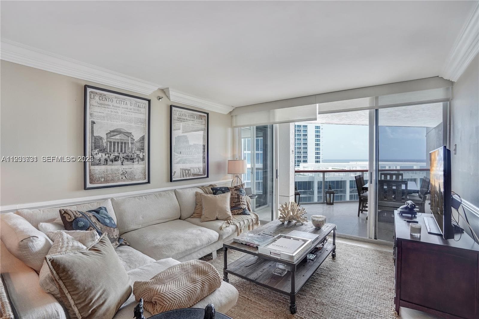 THE STERLING CONDO · #901 in Miami Beach - Photo 10