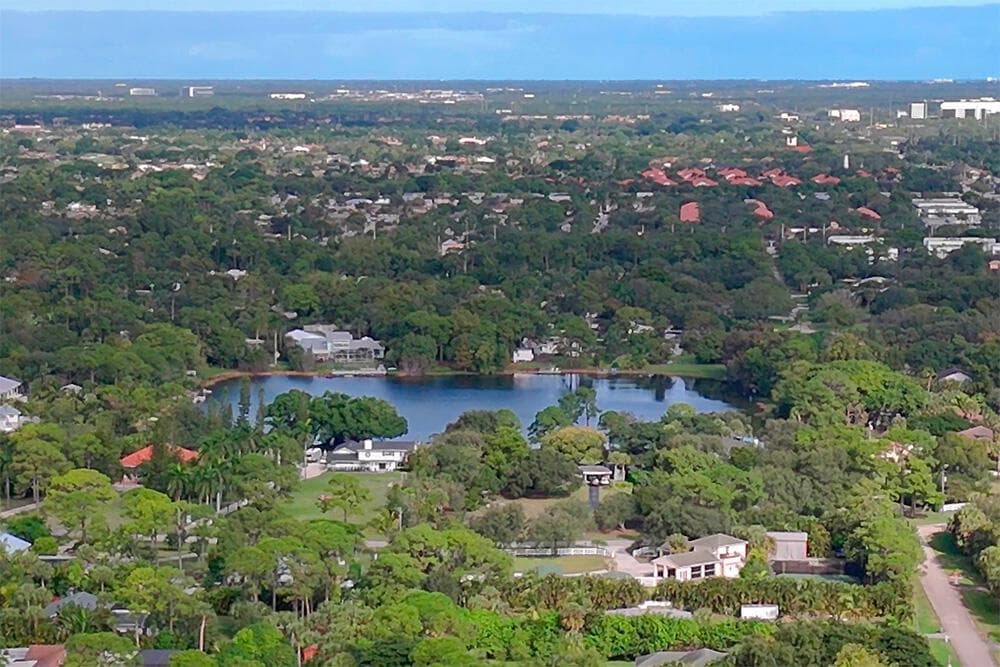 Square Lake Neighborhood _PalmBeachGarde