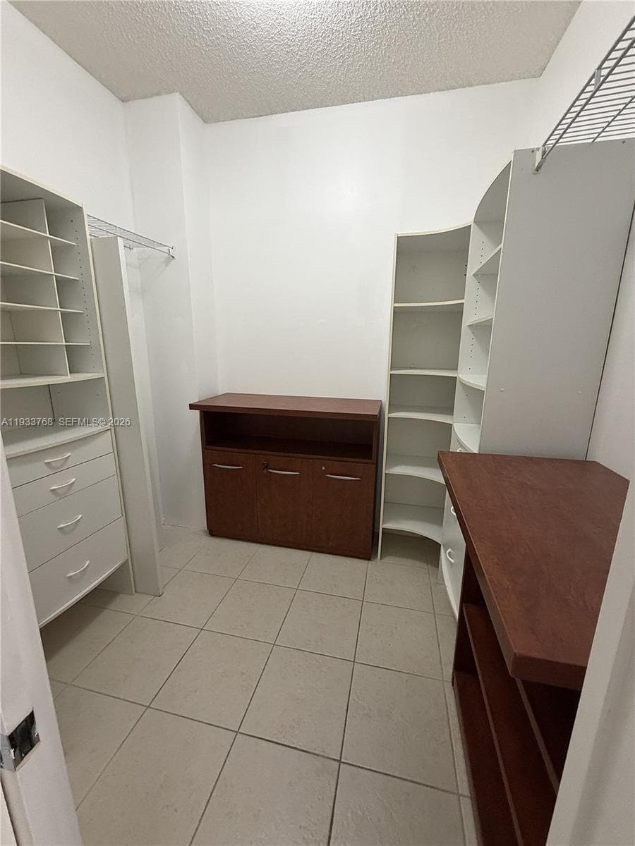 HARBORSIDE AT WATERWAYS · #104 in Aventura - Photo 9