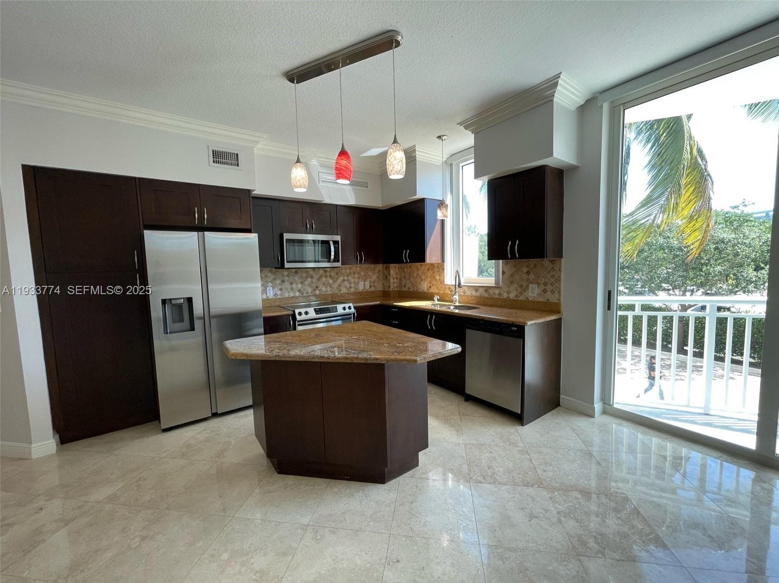 Duo Condominium East · #Mez 6E in Hallandale Beach - Photo 1