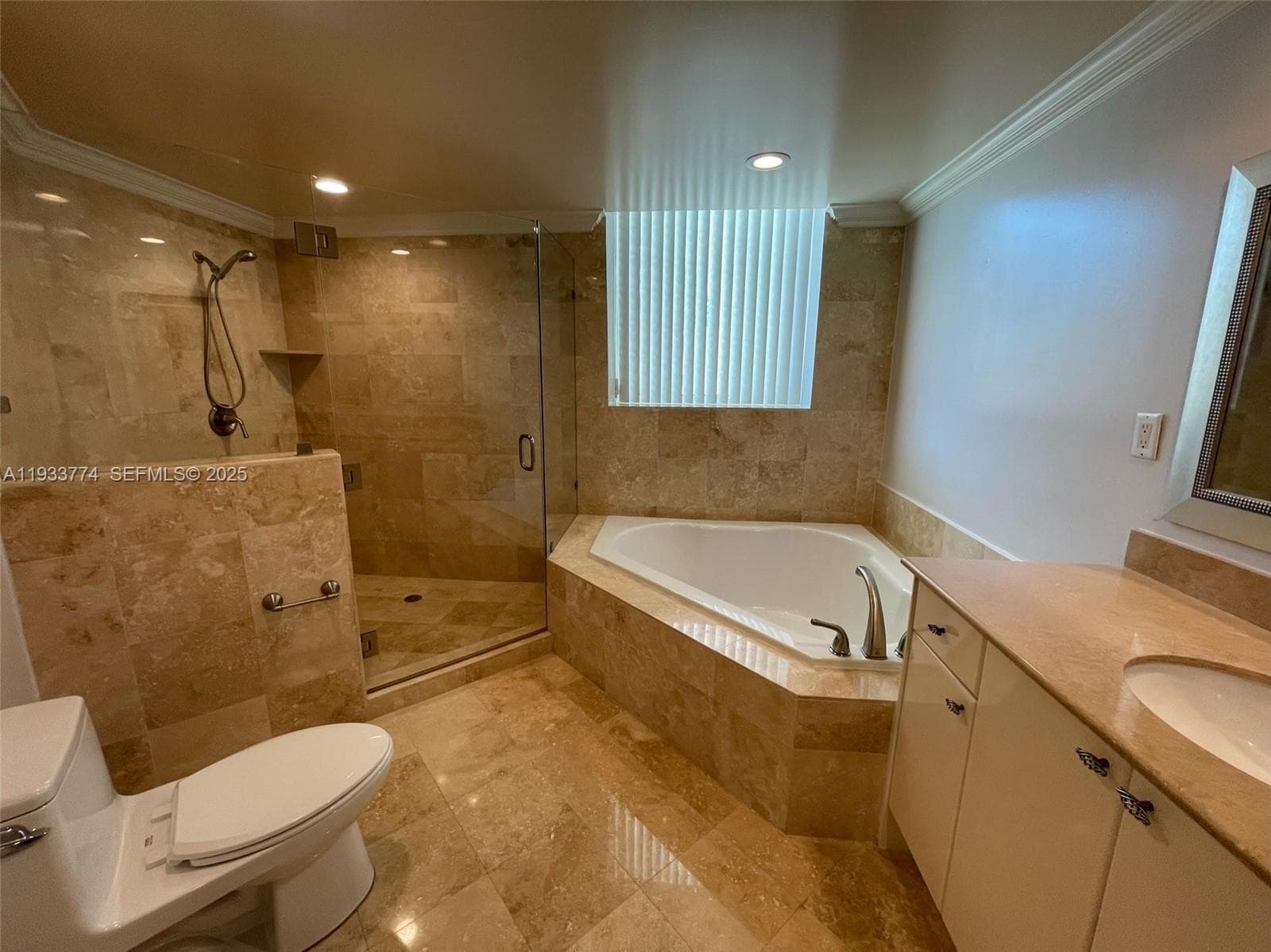 Duo Condominium East · #Mez 6E in Hallandale Beach - Photo 8