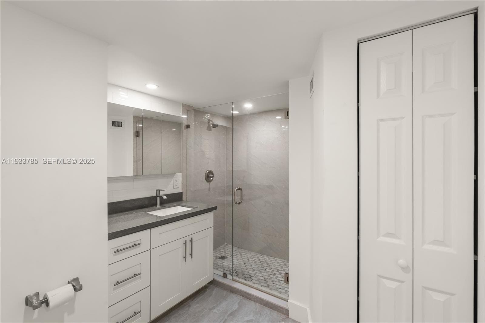 BUCKLEY TOWER CONDO · #1226W in Miami - Photo 18